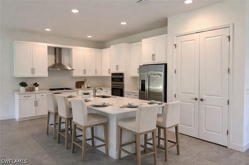20806 Thistle Leaf Ln, ESTERO, FL, 33928-4081 | Card Image