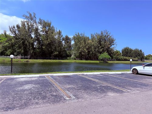 105-16465 Ne 22nd Ave, North Miami Beach, FL, 33160-3724 | Card Image