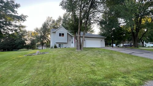 111 7th Ave Ne, Saint Stephen, MN, 56375-9661 | Card Image