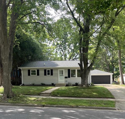 4222 School Road, Madison, WI, 53704 | Card Image