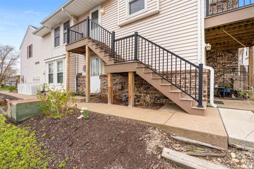 apt-2b-3807 Spring St, Davenport, IA, 52807-1174 | Card Image