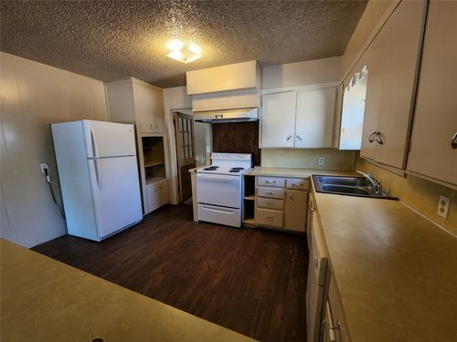 701 E North 12th St, Abilene, TX, 79601-3801 | Card Image