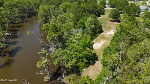 176 Shenandoah River Dr, Hertford, NC, 27944-7929 | Card Image