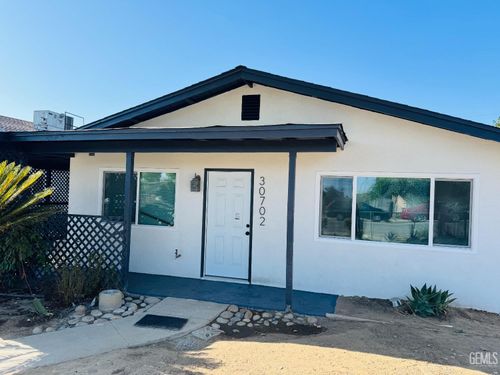 30702 Martinez St, Shafter, CA, 93263-2920 | Card Image