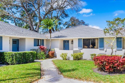 406 Club Dr, Palm Beach Gardens, FL, 33418-7074 | Card Image