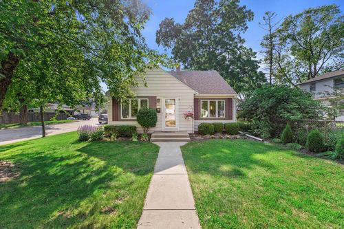 837 S 113th Street, West Allis, WI, 53214 | Card Image