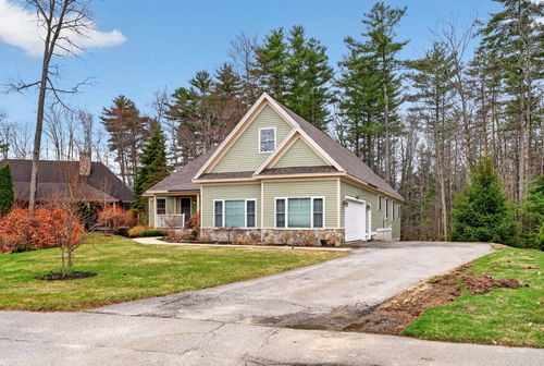27 Town Common, Gorham, ME, 04038 | Card Image