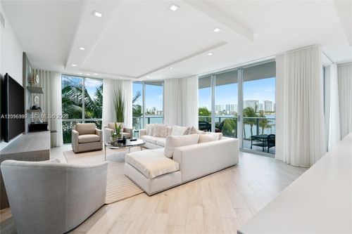 209-17111 Biscayne Blvd, Aventura, FL, 33160-5099 | Card Image
