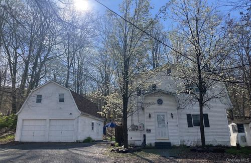 3 Emerald Trl, Monroe, NY, 10950-6816 | Card Image
