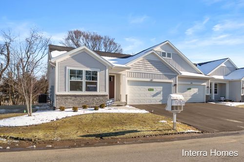 251 Hickory Valley Dr, Kalamazoo, MI, 49009-1276 | Card Image