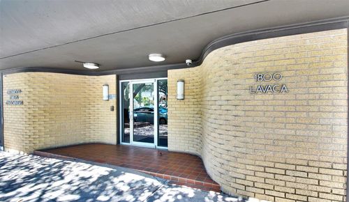 apt-312-1800 Lavaca St, Austin, TX, 78701-1335 | Card Image