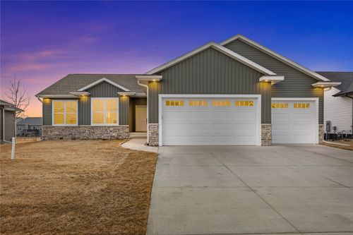 1297 Hickory Ridge Dr, Marion, IA, 52302-0059 | Card Image