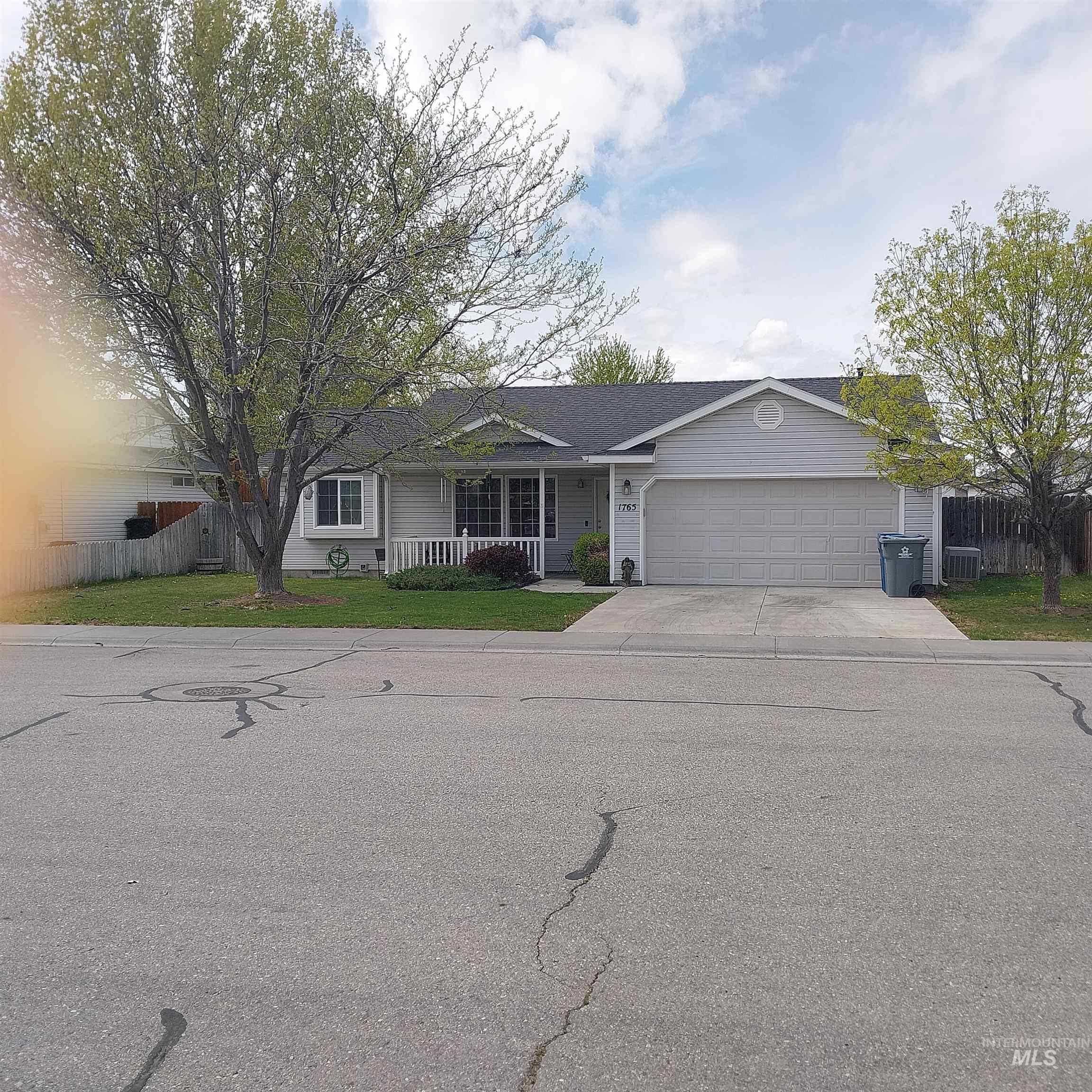 Challis Dr, Mountain Home, ID 83647