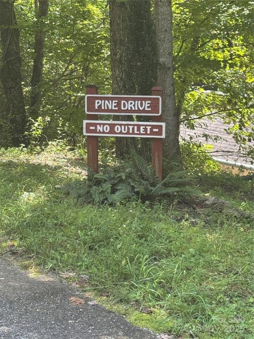 23 Red Oak Dr, Mills River, NC, 28759-2696 | Card Image