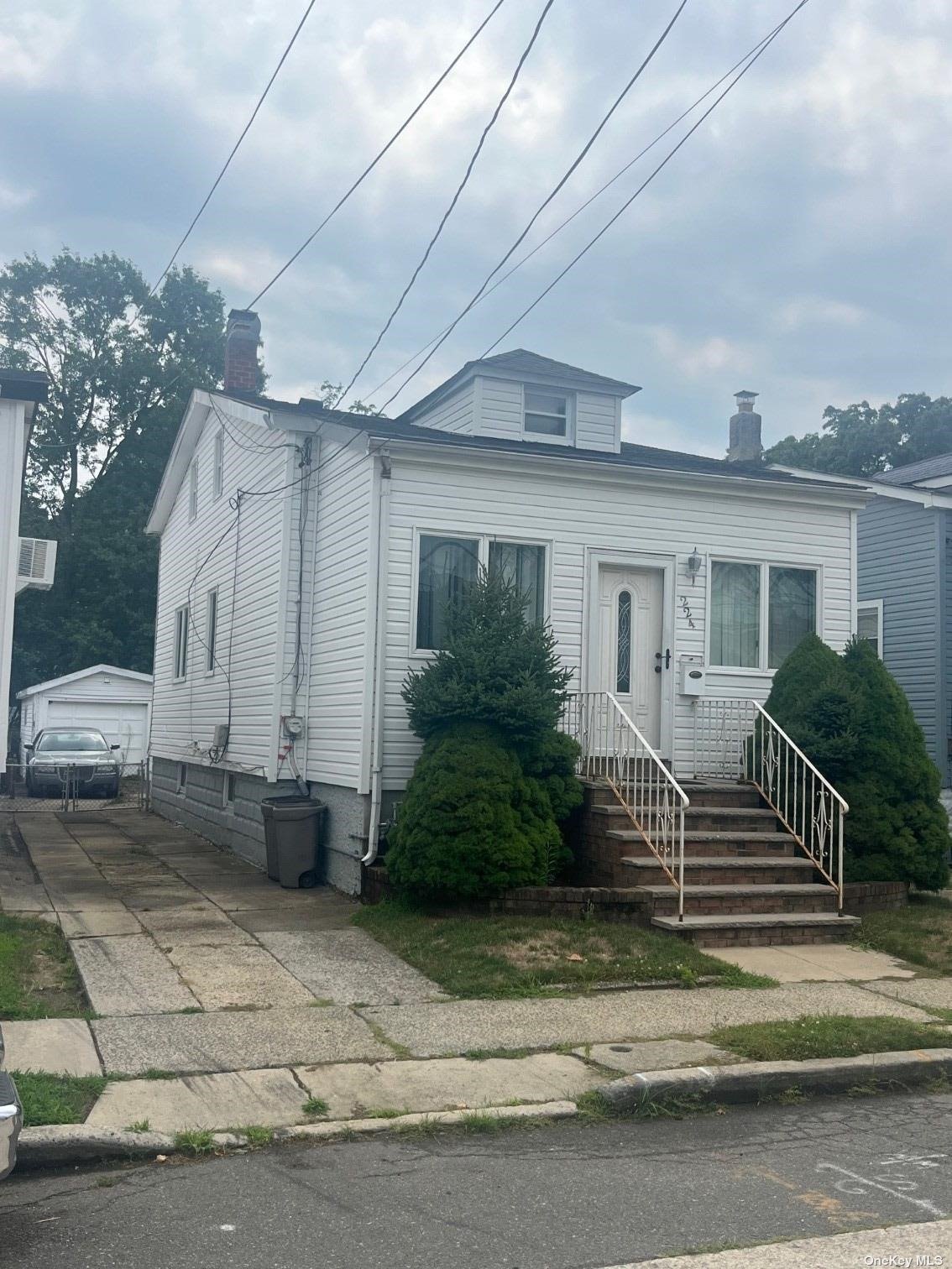 New York Ave, Valley Stream, NY 11580