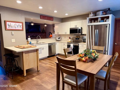 4308 Eagle Cir, Pinetop, AZ, 85935-7226 | Card Image
