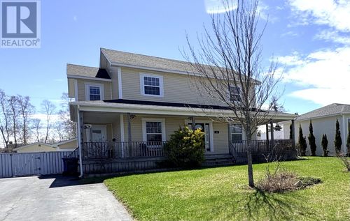 26 Thomas St, Grand Falls Windsor, NL, A2A2V6 | Card Image