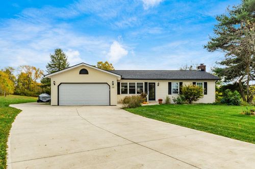 132 North Ct, Thornville, OH, 43076-8813 | Card Image