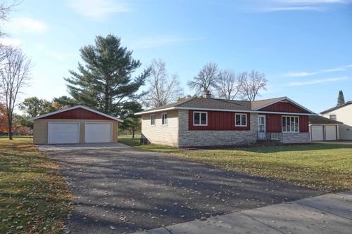 556 Grahl St, Medford, WI, 54451-1239 | Card Image