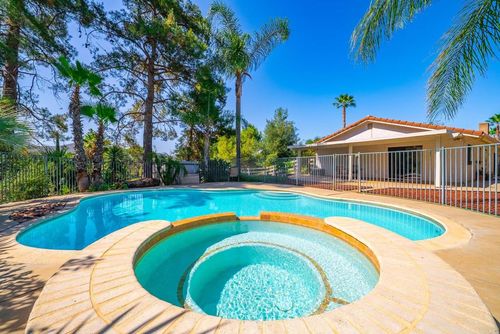 25766 Caryn Ct, Ramona, CA, 92065-4720 | Card Image