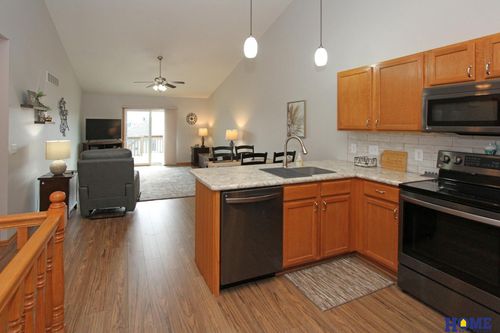 3144 Gunsmoke Dr, Lincoln, NE, 68507-9704 | Card Image