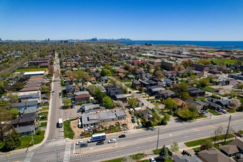 704-1100 Caven St, Mississauga, ON, L5G4N3 | Card Image