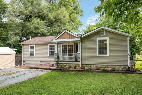 2709 Brunswick Dr, Nashville, TN, 37207-3423 | Card Image