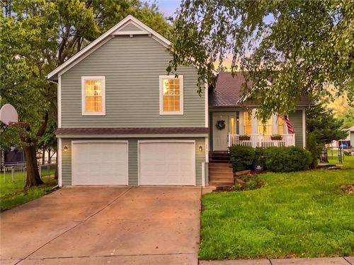 1711 Sunset Dr, Kearney, MO, 64060-7552 | Card Image