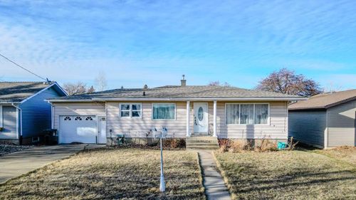 50 N N 100 W, Raymond, AB, T0K | Card Image