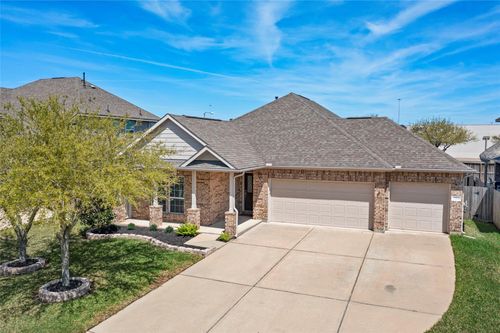223 Harbor Bend Lane, Dickinson, TX, 77539 | Card Image