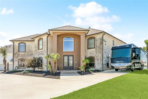 121 Marlin Dr, Slidell, LA, 70461-1130 | Card Image