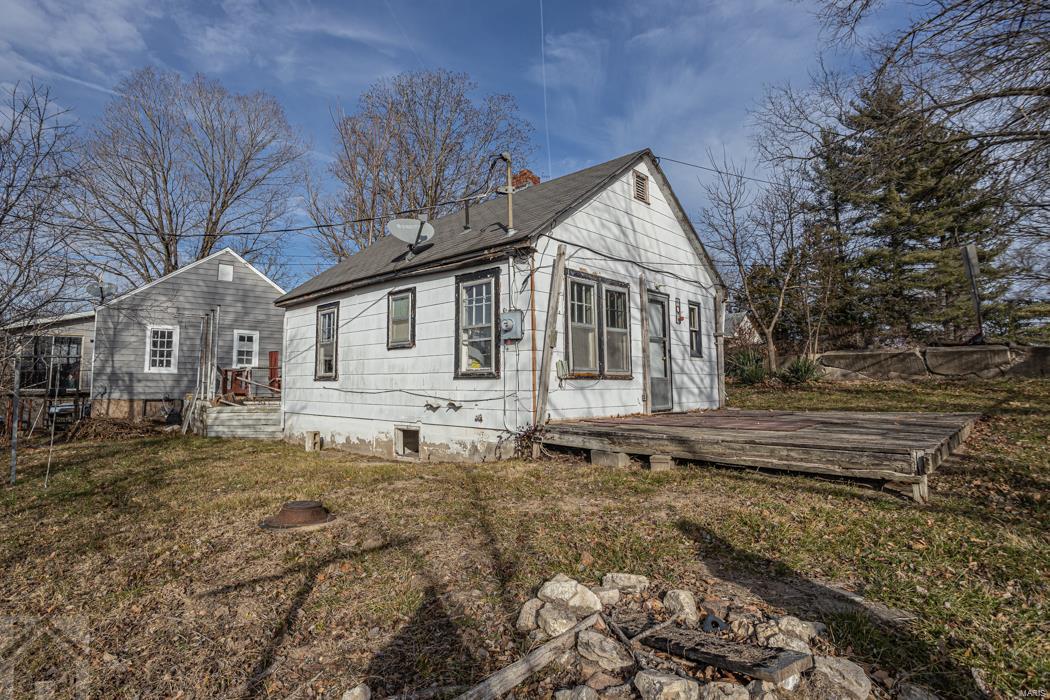 Lynn St, Waynesville, MO 65583