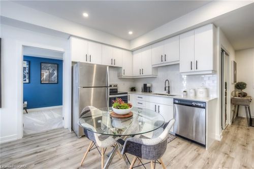 217-251 Northfield Dr E, Waterloo, ON, N2K0G9 | Card Image