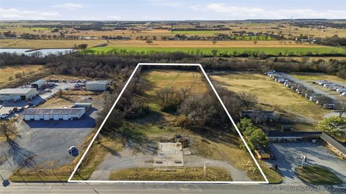 1203 Chouteau Ave, Chouteau, OK, 74337-2835 | Card Image