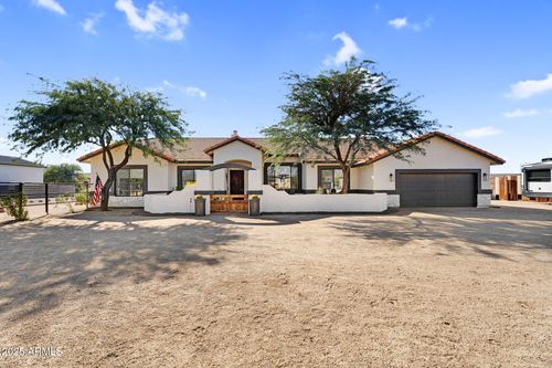 907 E Carlise Rd, Phoenix, AZ, 85086-9390 | Card Image