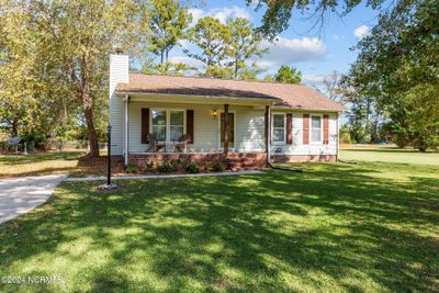 1406 Huckleberry Ln, Winterville | Image 1