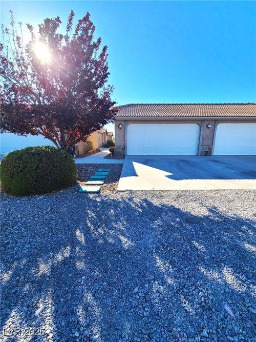 apt-b-1360 Pocahontas Ave, Pahrump, NV, 89048-3949 | Card Image