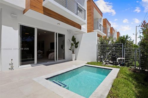 1805 Ne 13, Fort Lauderdale, FL, 33304 | Card Image