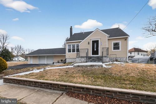 823 New Jersey Ave, DEPTFORD, NJ, 08096-5333 | Card Image