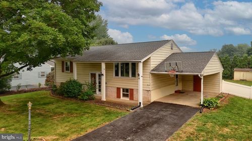 1132 Cornell Dr, Hummelstown, PA, 17036-9357 | Card Image