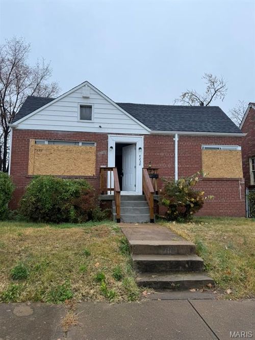 4236 Dressell Ave, Saint Louis, MO, 63120-1404 | Card Image