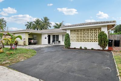 2109 Ne 56th Ct, House other with 2 bedrooms, 2 bathrooms and null parking in Fort Lauderdale FL | Image 2