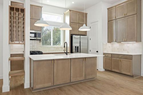 2121 Hoskins Dr, Houston, TX, 77080-5421 | Card Image