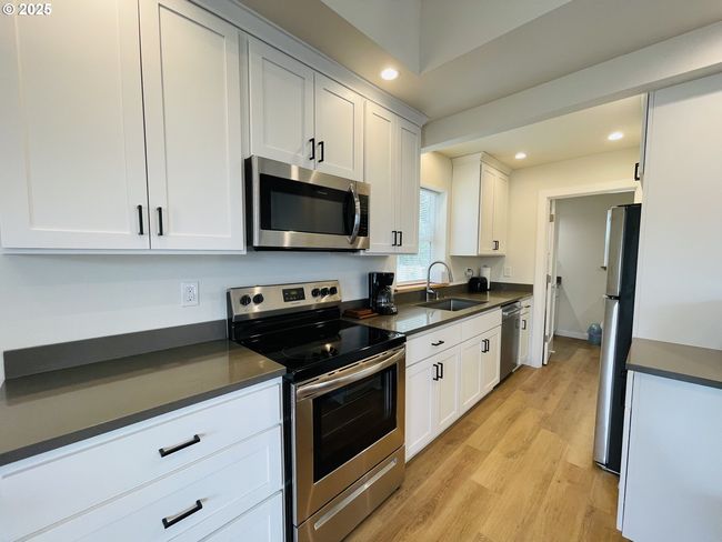E-1 - 34326 Johnsons Landing Rd, Home with 1 bedrooms, 1 bathrooms and null parking in Scappoose OR | Image 4