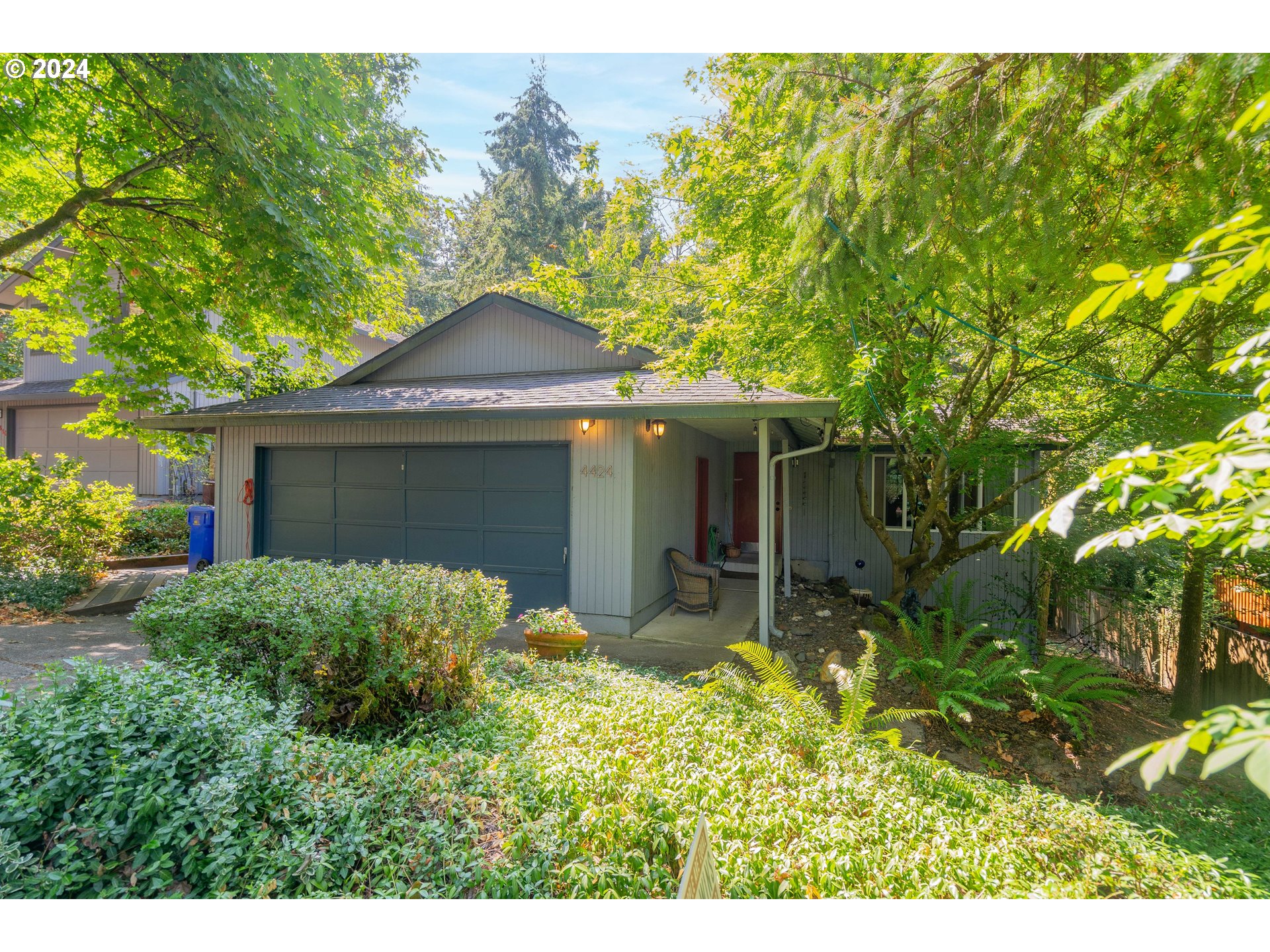 Freeman St, Portland, OR 97219