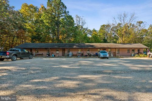 112 Route 72, VINCENTOWN, NJ, 08088-9682 | Card Image