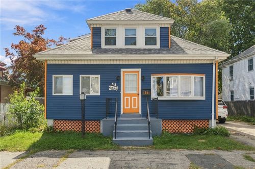88 Finch Ave, Pawtucket, RI, 02860-2416 | Card Image