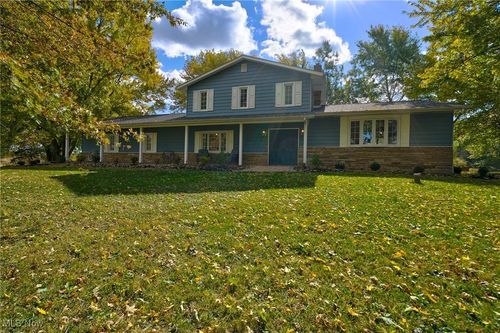 4450 Poe Rd, Medina, OH, 44256-9742 | Card Image