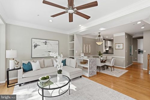 3298 Mount Vernon Ave, ALEXANDRIA, VA, 22305-2661 | Card Image