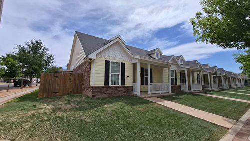 2101 10th St, Lubbock, TX, 79401-2427 | Card Image